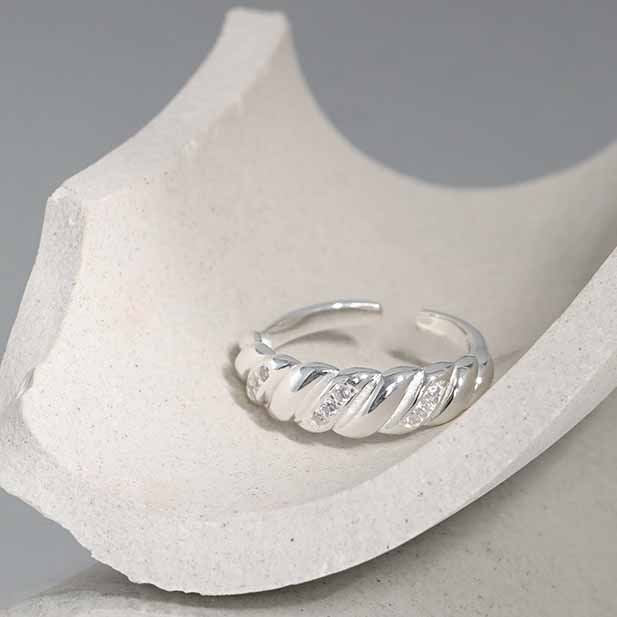 925 Sterling Silver Twisted CZ Ring